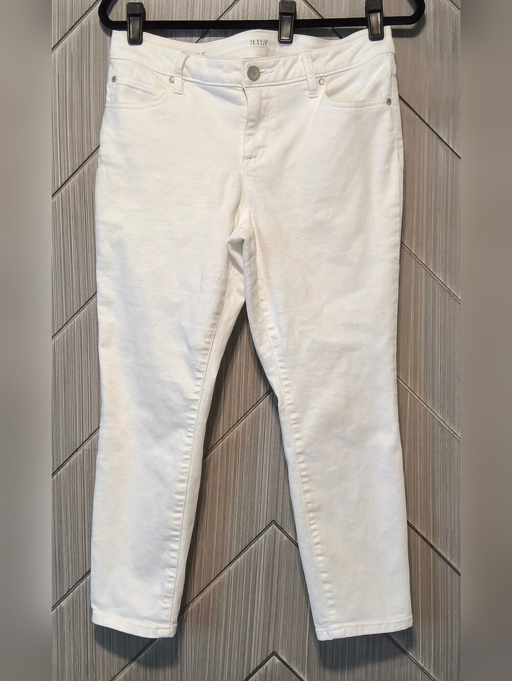 a.n.a. Sz 10 White Skinny Ankle Jeans Classic Summer Preppy Coastal Resort Chic